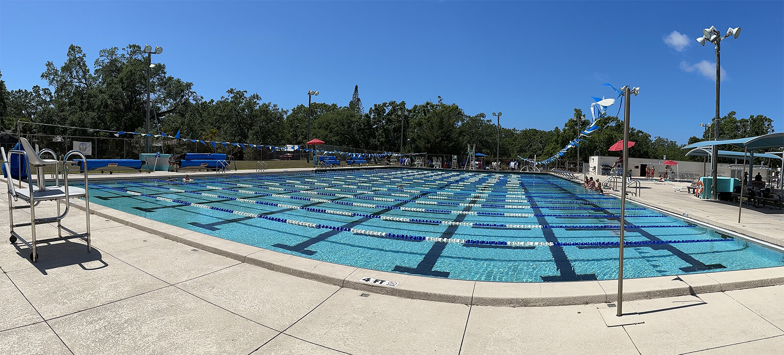 Arlington Park and Aquatic Center pool photo