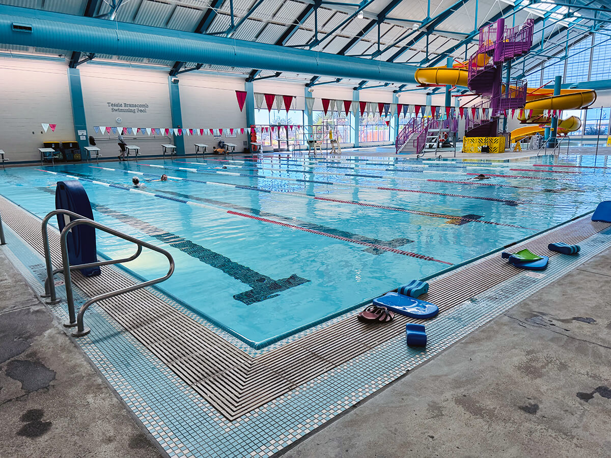 C.V. Starr Aquatic Center gallery image